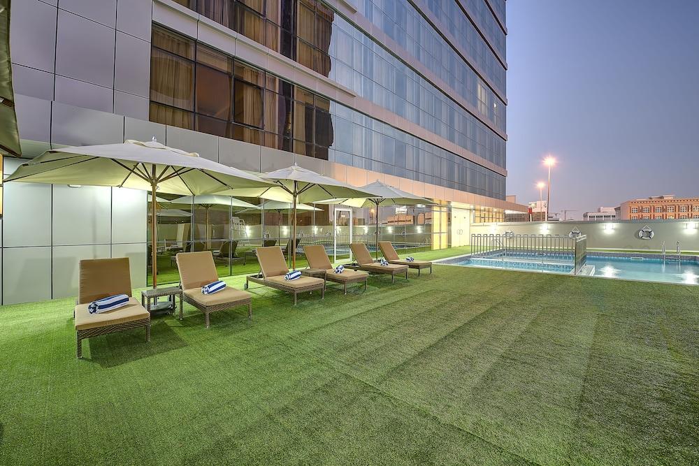 Royal Continental Hotel Ντουμπάι Εξωτερικό φωτογραφία